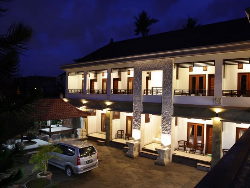 Puri Jayaraja Guest House